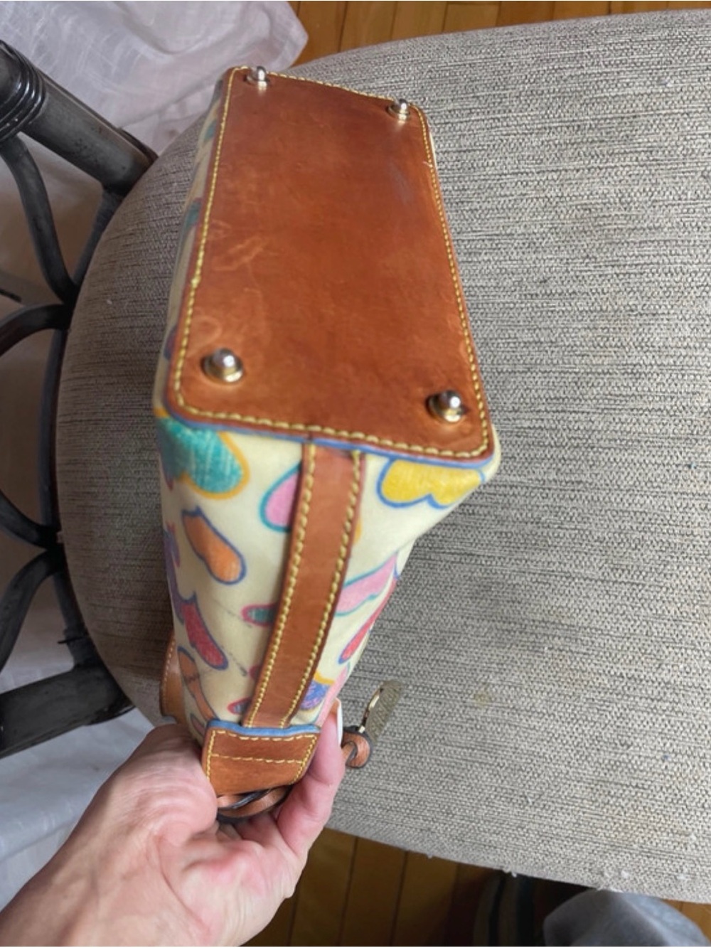 Dooney & Bourke Cream Multicolor Heart Print Shoulder Bag with Brown Trim - Picture 3 of 7